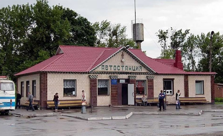 Автостанцію в Опішні залишають: що буде з приміщенням далі
