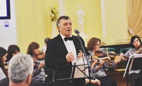 Сьогодні у Кременці 60-річний ювілей відзначає художній керівник будинку культури Володимир Дзюма