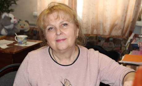 Її життя — це музика. Інтерв'ю з волноваською піаністкою Людмилою Бізюковою