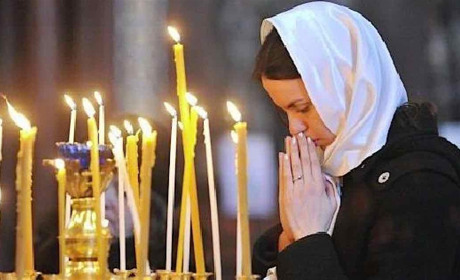 Молитвы о врачах, санобработка икон и перенос крестного хода: борьба церквей Измаила с коронавирусом