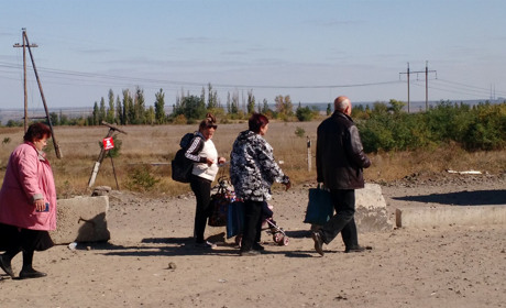 18 березня маршруток на Рівне та Київ не буде, кафе зачинять, а працюватимуть лише магазини і аптеки