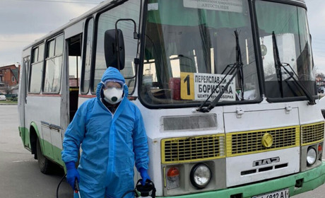 Попередження від коронавірусу: як дезінфікують маршрутки в Переяславі