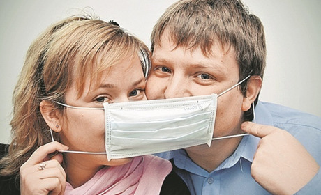 Коронавірус: куди звертатися і що робити? Поради  фельдшера Нижньосірогозької швидкої допомоги