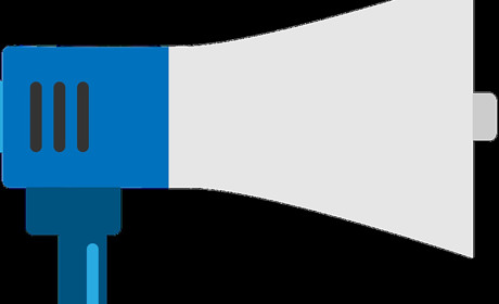 На вулицях Старокостянтинова їздять машини з гучномовцями