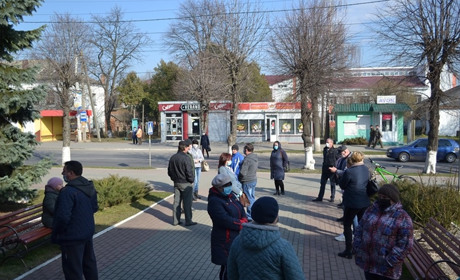 Новини міста і району за 23-29 березня: про пікет підприємців ринку,  дезінфекцію  та підпал будинку