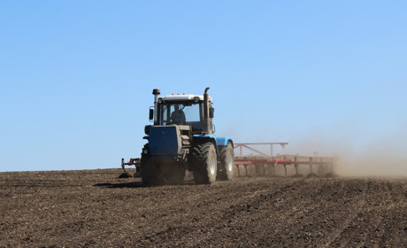 Верховна Рада прийняла Закон про Землю: що важливо знати