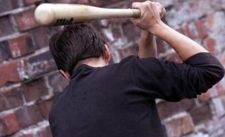 У Петропавлівці хулігани з битою та пістолетом вирішували конфлікт