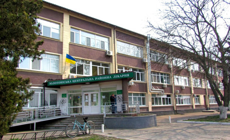 Керівник Золотоніської РБЛ Сергій Примак: "Два аналізи з підозрою направили у лабцентр Черкас"