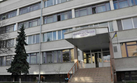 В обласному перинатальному центрі померла друга жінка від коронавірусу, чотири лікарі інфіковані