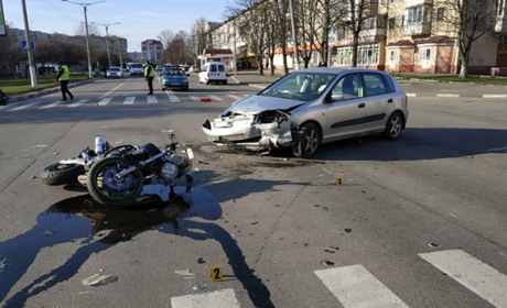 У Калуші зіткнулися мотоцикл та автомобіль