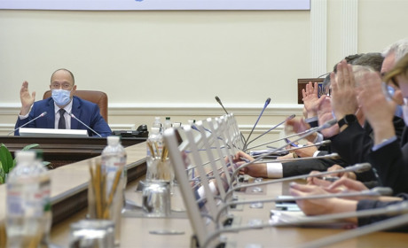 Можна продавати: чим дозволив торгувати Кабмін