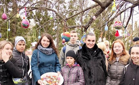 У Ніжині V фестиваль писанок відбудеться: Великоднє дерево єднання прикрасять онлайн!