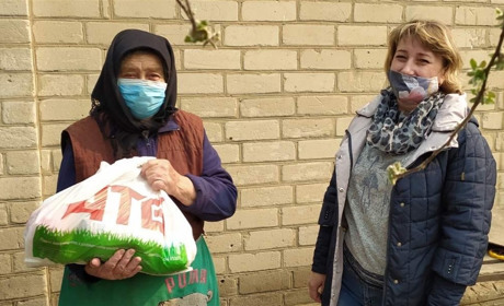 106 продуктових наборів від АТБ роздали літнім людям Петропавлівщини