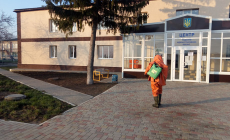 Троїцькі рятувальники щоденно проводять дезінфекцію вулиць