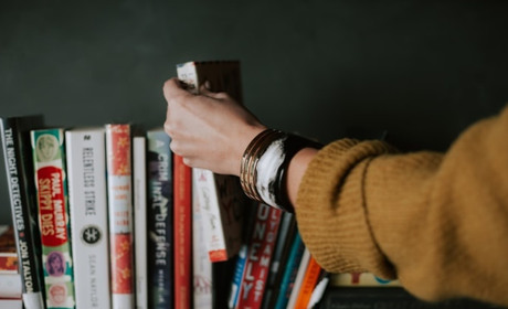 Корисний карантин: 10 популярних книг, які варто прочитати