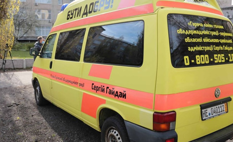 Медичне оснащення Троїцького  ТМО укріпили автомобілем з сучасною "начинкою"