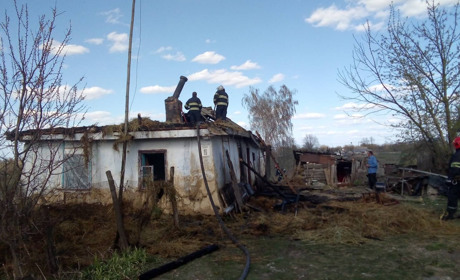 На Великдень в Острополі згорів будинок