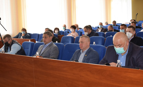 Капітальне будівництво чи коронавірус: за які зміни до бюджету проголосували депутати міськради