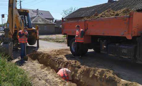 В Измаиле ремонтируют водопровод на улице Кутузова (видео)