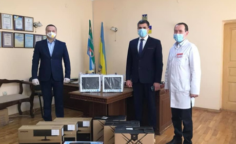 Райлікарні передали монітори спостереження за пацієнтами, придбані за кошти бюджету Кіцманської ОТГ