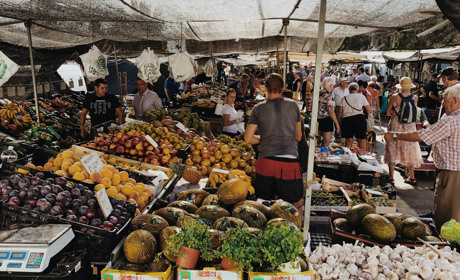 Завтра зможуть запрацювати 872 продовольчі ринки. Але під контролем інспекторів