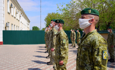 В День пограничника в Измаильском пограничном отряде уволены в запас срочники