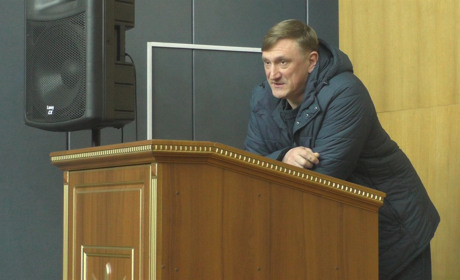 30 тисяч не межа: скільки заробляє Андрій Аксьонов та голови інших міст Донецької області