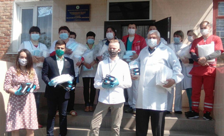 Первомайці зуміли залучити благодійні кошти на допомогу медикам: звітували на прес-конференції