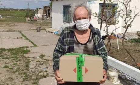 Продуктові набори від фонду “Життєлюб”, Rozetka та “Нової пошти” отримали пенсіонери Сірогозщини