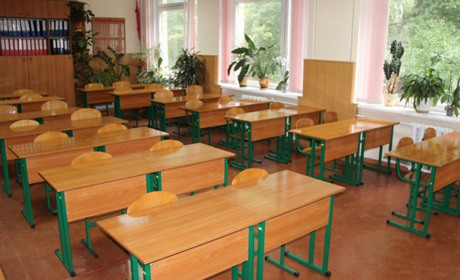 Навчальний рік у школах завершиться дистанційно