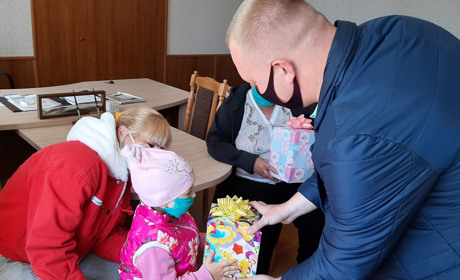 Голова райдержадміністрації зустрівся з матерями, дружиною та дітьми загиблих на Сході