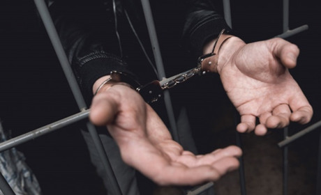 Молодики, яких підозрюють у підпалі Синагоги, знаходяться під домашнім арештом