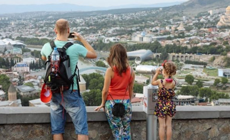 Чи потрібно гадячанам планувати подорожі: куди і чи варто взагалі їхати
