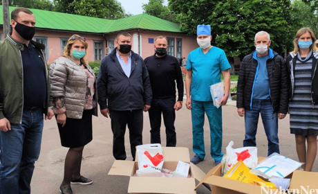 Медичні працівники Ніжина отримали благодійну допомогу