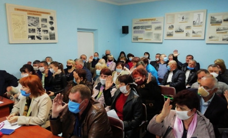 На сесії Білопільської міської ради запланували реорганізувати освіту, ухвалили інші рішення 