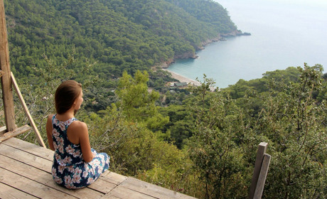 13 корисних додатків для самостійних подорожей Україною