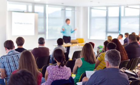 У Добропіллі шукають тренерів для проведення тренінгів про волонтерську діяльність