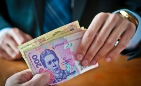 У Лозовій затримали жінку, яка пропонувала слідчому хабар
