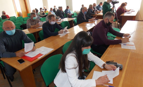 Райрада перерозподілила кошти бюджету, щоб спрямувати їх медицині