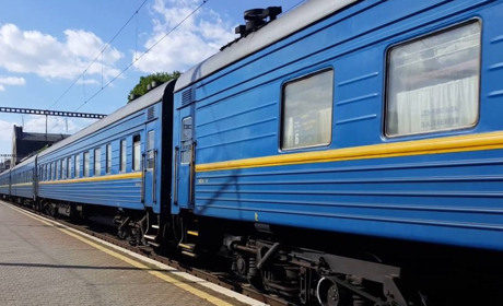 Мінінфраструктури: укрзалізниця готова до відновлення пасажирських перевезень