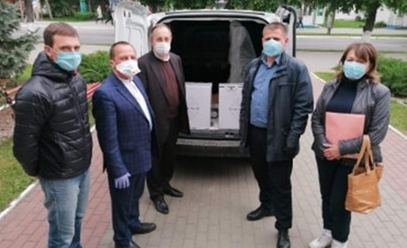 У Старокостянтинові закупили ще один апарат ШВЛ для лікарні