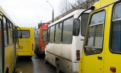 Громадський транспорт на Кагарличчині та Ржищівщині працюватиме за звичним графіком