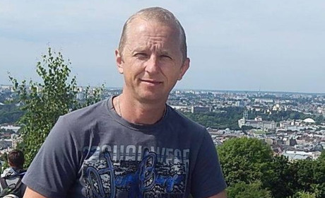 Реп від вчителя Олександра Оскоми за 8 годин набрав 7 тисяч переглядів. Він заспівав про свій клас