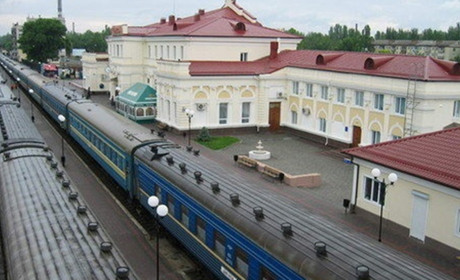 Які поїзди курсуватимуть з Херсона з 1 червня: графік руху