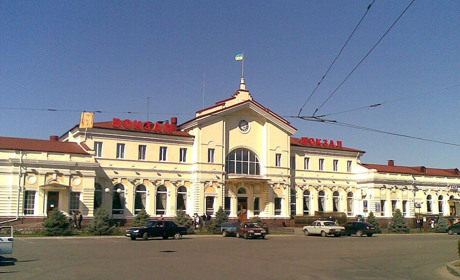 З 2 червня станцією «Херсон» поновлюють рух приміських потягів