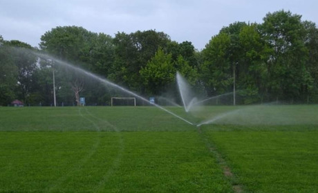 На Кагарлицькому стадіоні встановлено систему сучасного автоматизованого поливу поля