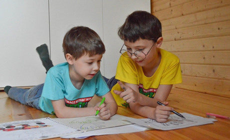 Як перетворити горіхи, фломастери та макарони на розвиваючі іграшки 