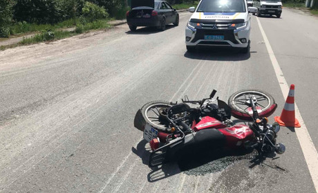 У Новограді-Волинському травми у ДТП отримав мотоцикліст: поліція проводить розслідування