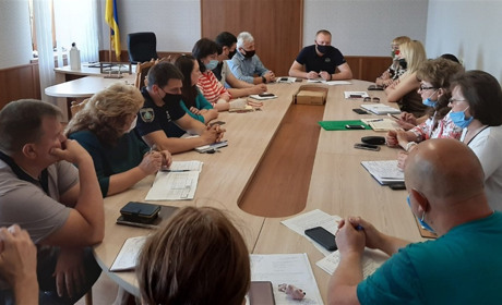 Посадовці контролюють курортний сезон на Арабатській Стрілці