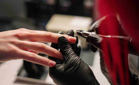 Знижки на манікюр та нарощування вій у салоні краси Nail studio у Конотопі